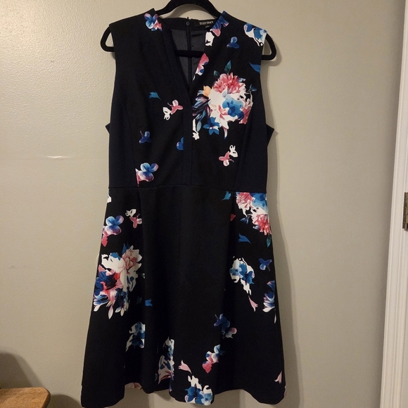 Ellen Tracy Dresses & Skirts - Ellen Tracy Womens Floral Black Sleeveless Fit And Flare Dress With Pockets. 14
